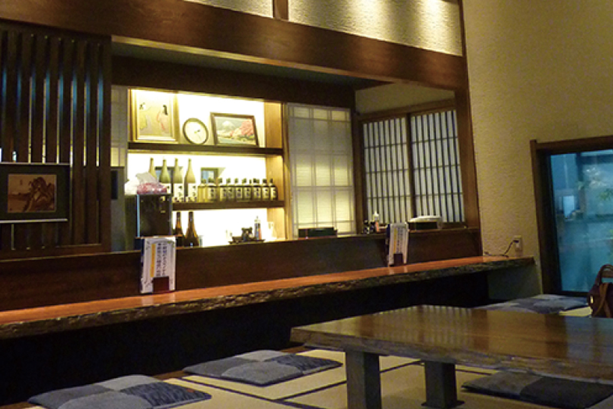 中野屋湯沢本店 内観