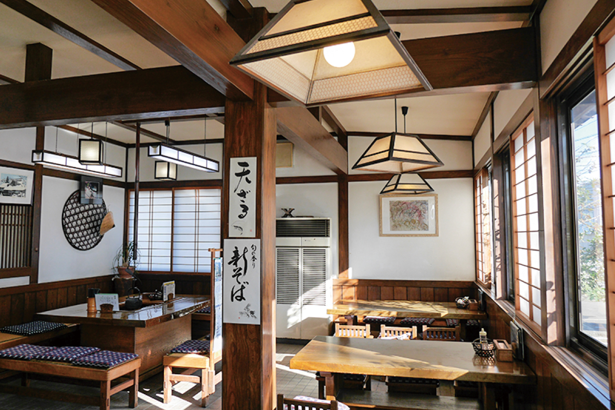 手打蕎麦処とみざわ 店内