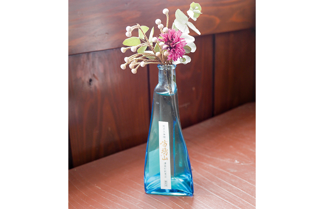 手打蕎麦処とみざわ 一輪挿し